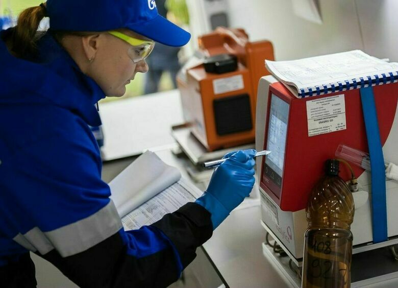Система контроля качества топлива «Газпром нефти» получила высшую награду Правительства РФ