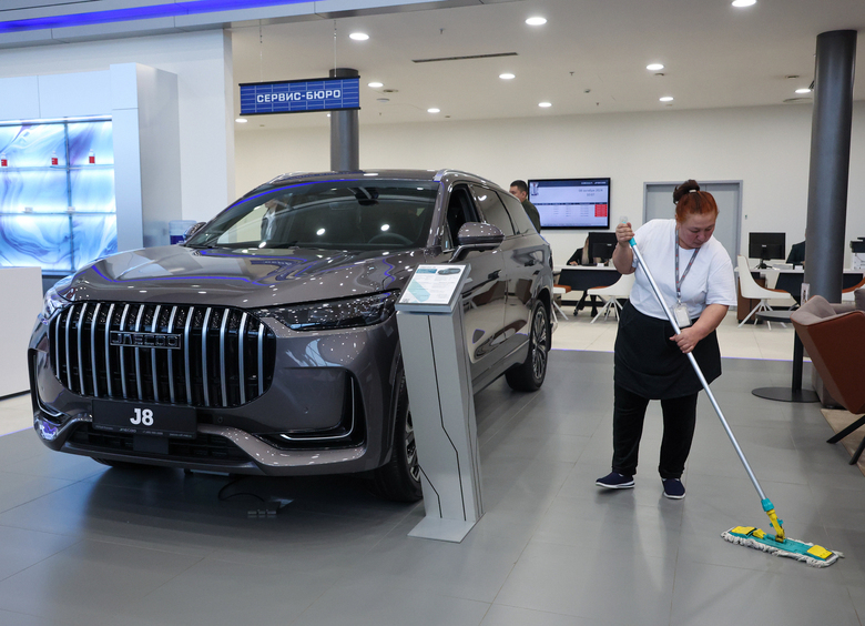 Ни денег вам, ни новых машин: как российские власти добивают авторынок страны