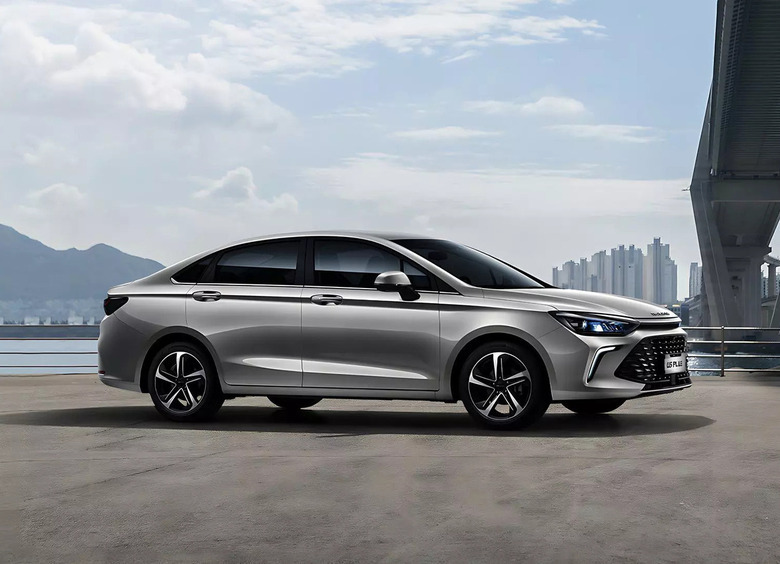 Три автобренда в&nbsp;России переписали ценники к&nbsp;началу весны