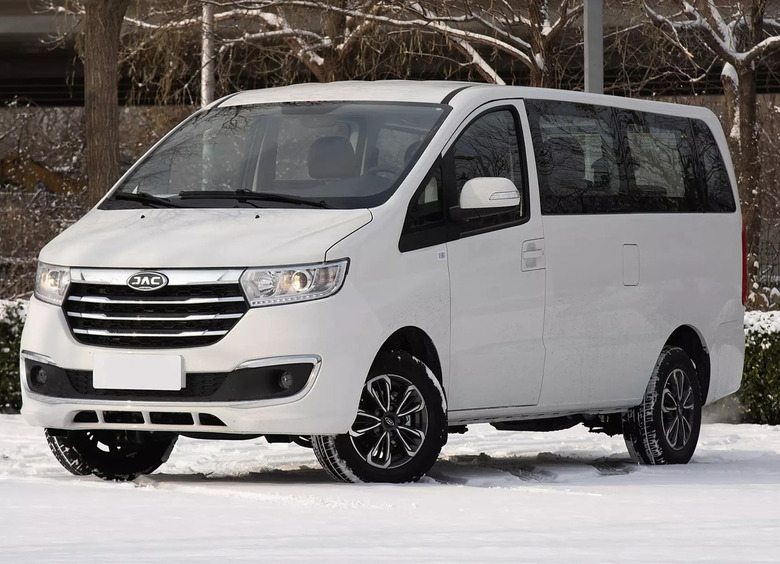 Предсерийный фургон Sollers SF1 представили в&nbsp;Татарстане