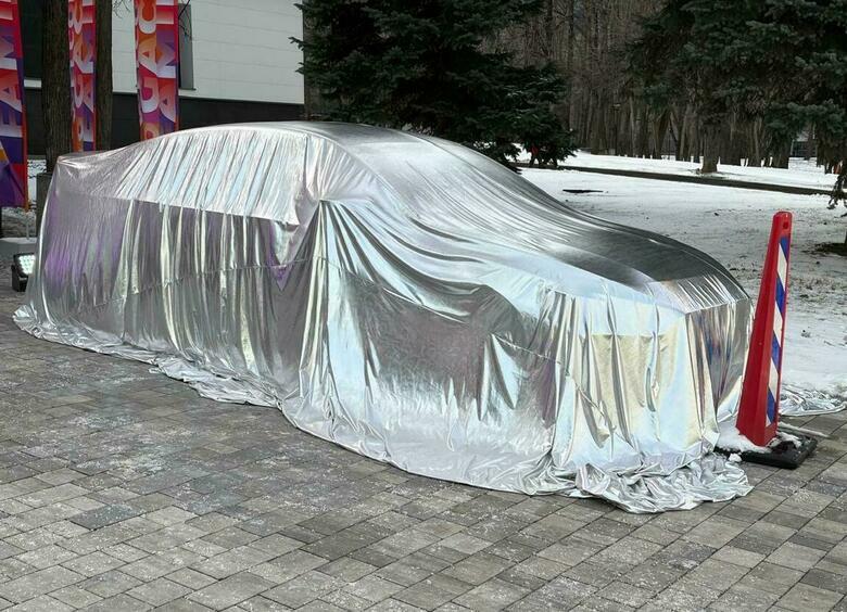 Весенний парад автопремьер, похоронная процессия платных парковок, очередные попытки снизить транспортный налог: итоги недели