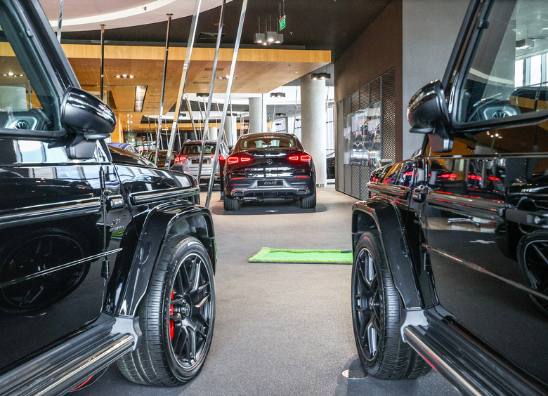 В феврале россияне потратили на новые машины 243 млрд рублей