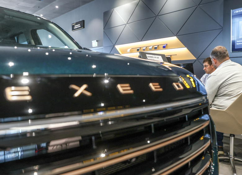 На российском авторынке сменился лидер премиального сегмента