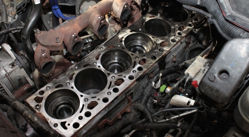 Почему в пробке даже у «молодой» машины иногда закипает мотор