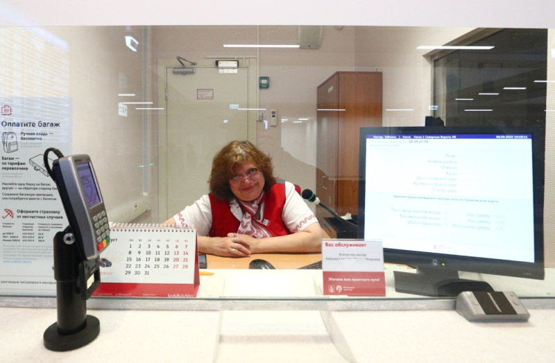 Кассовый разрыв: российские дилеры перестали выдавать ПТС на купленные машины