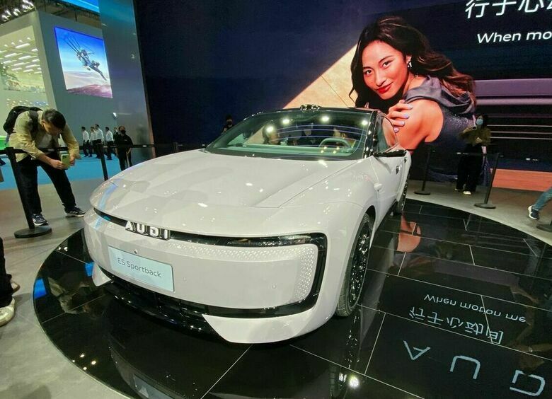 AUDI выкатила фастбэк E5 Sportback на Шанхайский автосалон