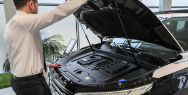 Кассовый разрыв: российские дилеры перестали выдавать ПТС на купленные машины