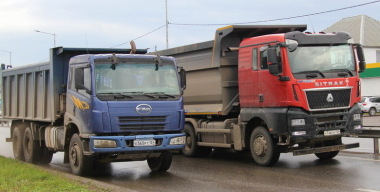 «Заказное убийство» грузовиков Shacman разорит Россию на миллиарды рублей