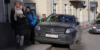 «Бунт» в Ново-Переделкино: жителей столичного района хотят лишить парковок «Бунт» в Ново-Переделкино: жителей столичного района хотят лишить парковок