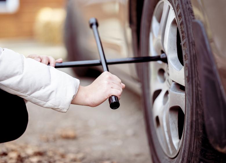 Новые старые проблемы: в России начали массово «разувать» китайские автомобили Новые старые проблемы: в России начали массово «разувать» китайские автомобили