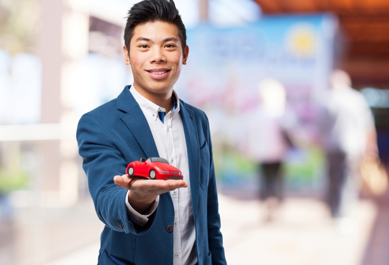 Уже даже не стареет: автопарк России стремительно «дряхлеет» Уже даже не стареет: автопарк России стремительно «дряхлеет»