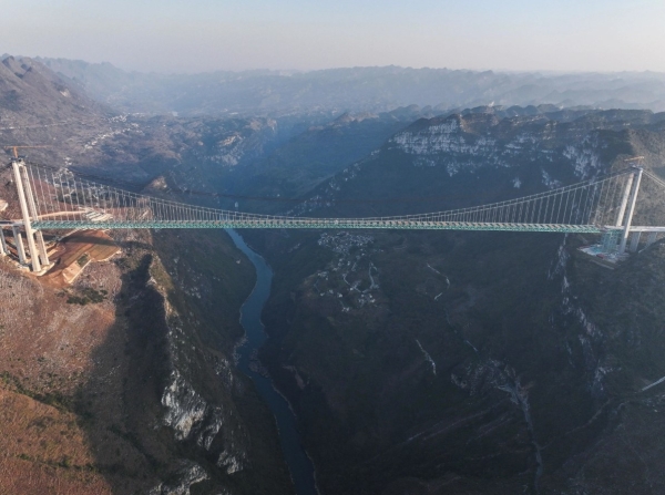 Скоро откроется самый высокий мост в мире. Где он находится?