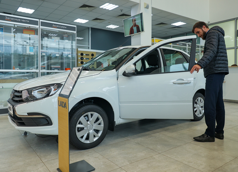 АВТОВАЗ не отказывается от Granta, Chery запускает новый бренд, камеры начнут штрафовать за езду без ОСАГО в 2026 году: итоги недели АВТОВАЗ не отказывается от Granta, Chery запускает новый бренд, камеры начнут штрафовать за езду без ОСАГО в 2026 году: итоги недели