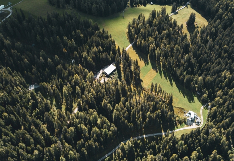 Спрячь за высоким забором: как уберечь автомобиль от дачного угона