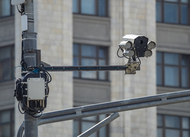 Московские водители стали реже выезжать на «выделенки» и чаще — на обочины