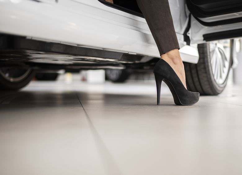 Полиуретан в помощь: как надежно защитить пороги китайской машины